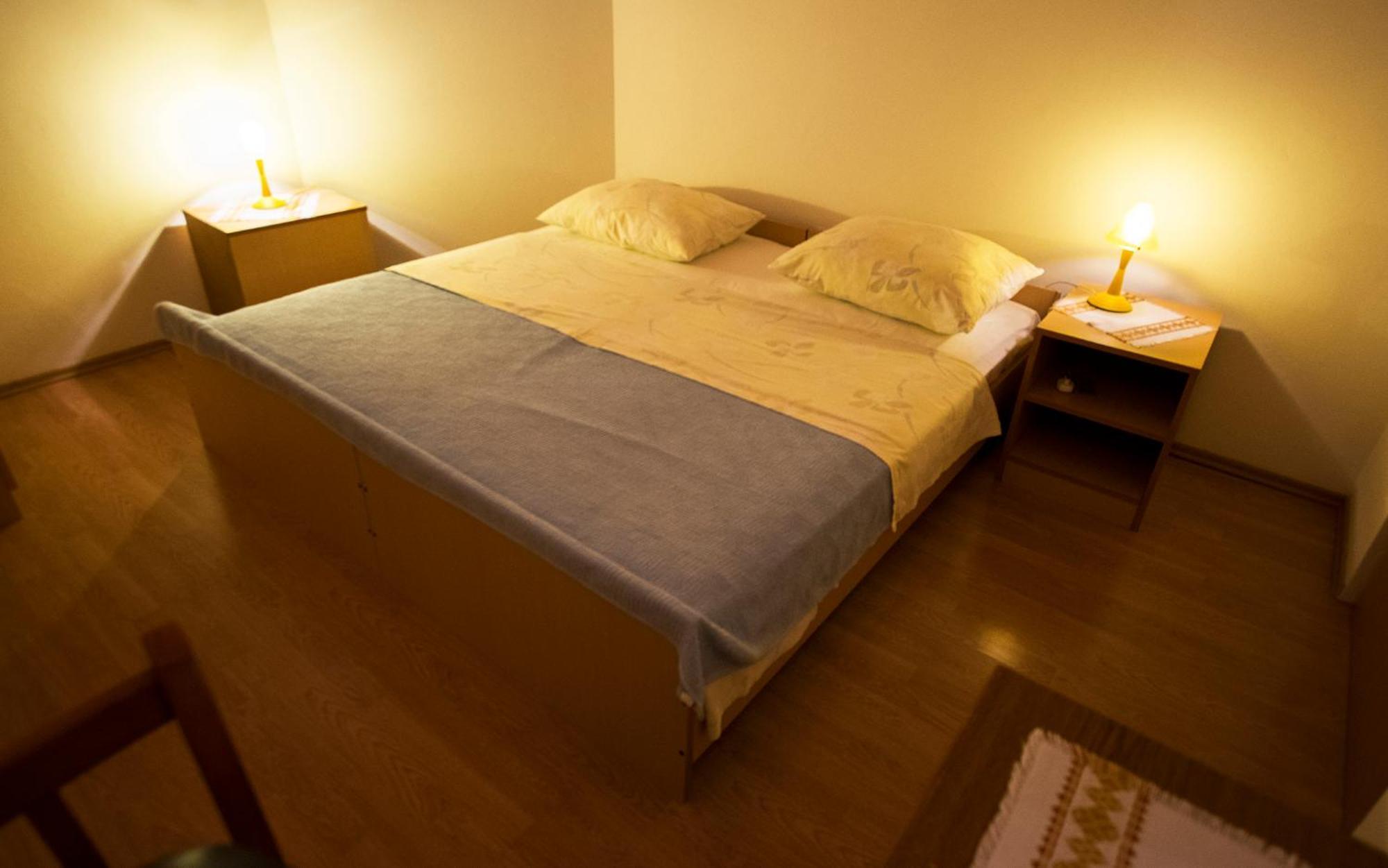 Apartments Zile Starigrad Paklenica Exterior photo
