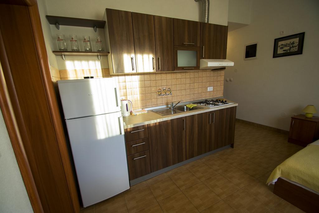 Apartments Zile Starigrad Paklenica Room photo